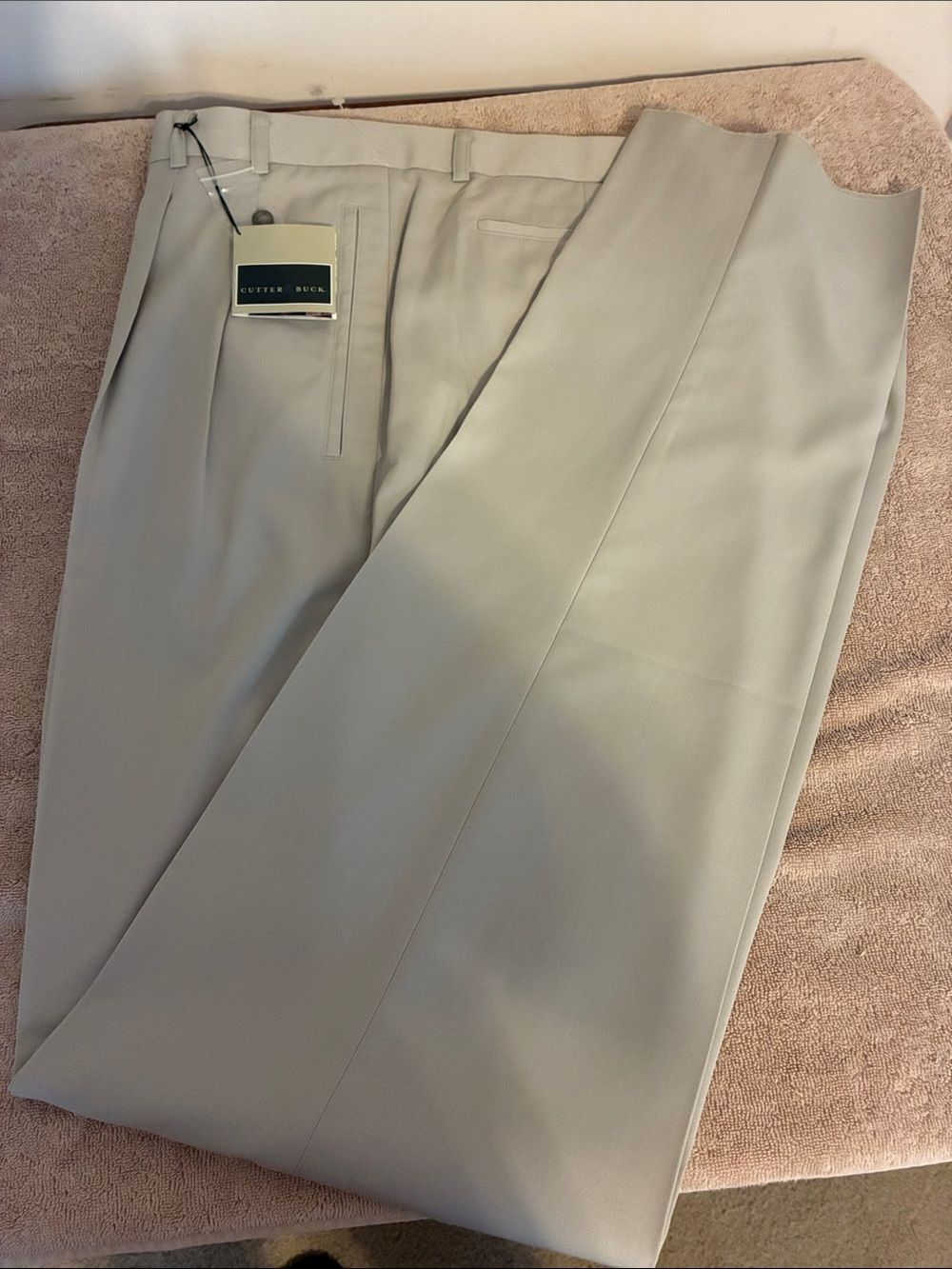 Men’s Cutter & Buck W 46 L 62 Beige Flat-Front Dress Pants